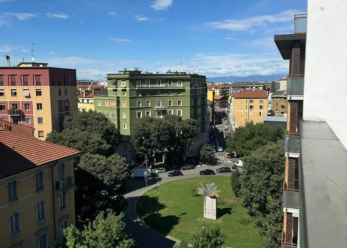 Isola- Attico Con Balcone