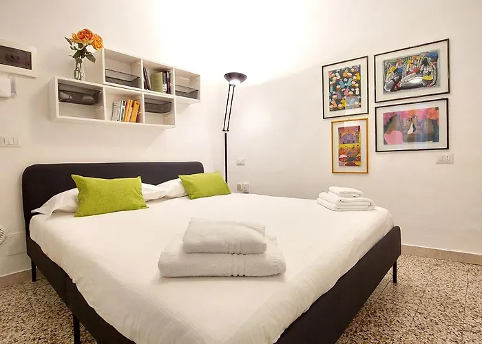 Guesthost - Sant'Ambrogio Modern Studio